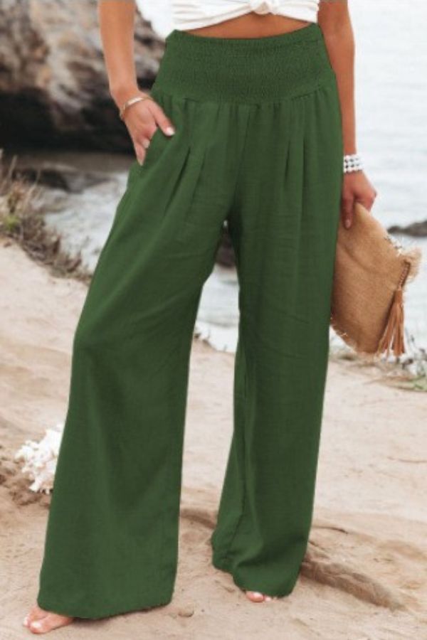 Deze zomerse palazzo broek combineert een luchtige pasvorm met een boho-chique uitstraling, perfect voor elke zomerse gelegenheid.