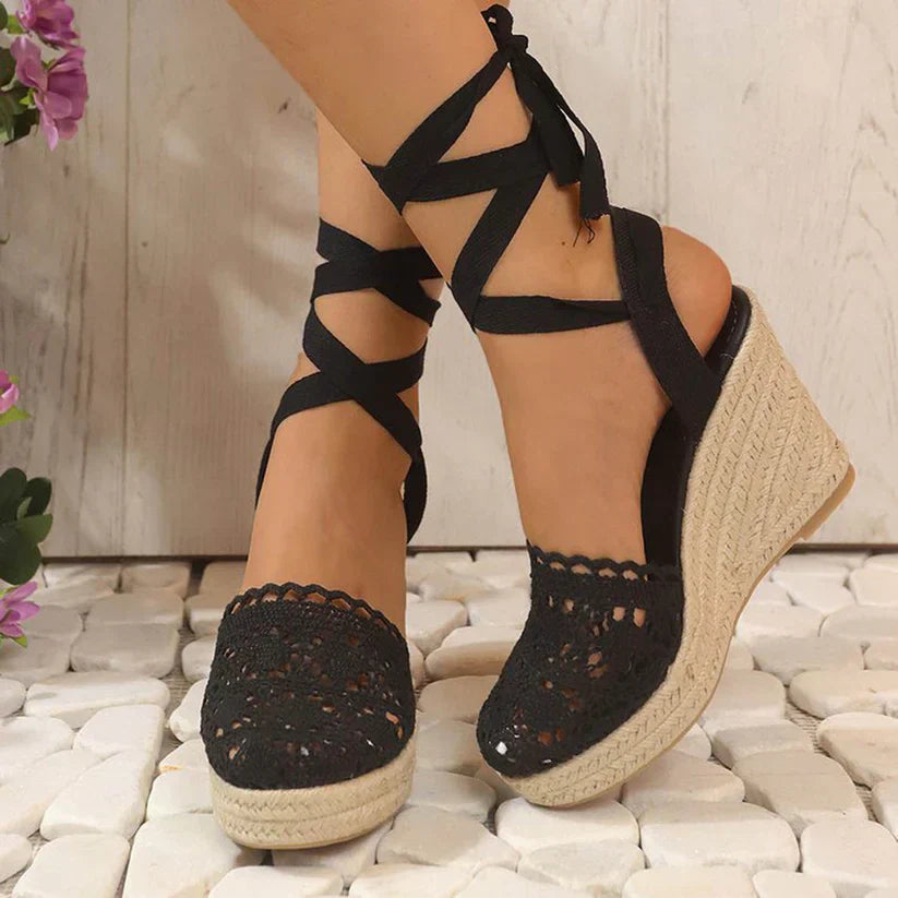 Deze elegante en trendy sandalen zijn perfect voor elke zomerse gelegenheid, van een dagje uit in de stad tot een chique avondfeest.