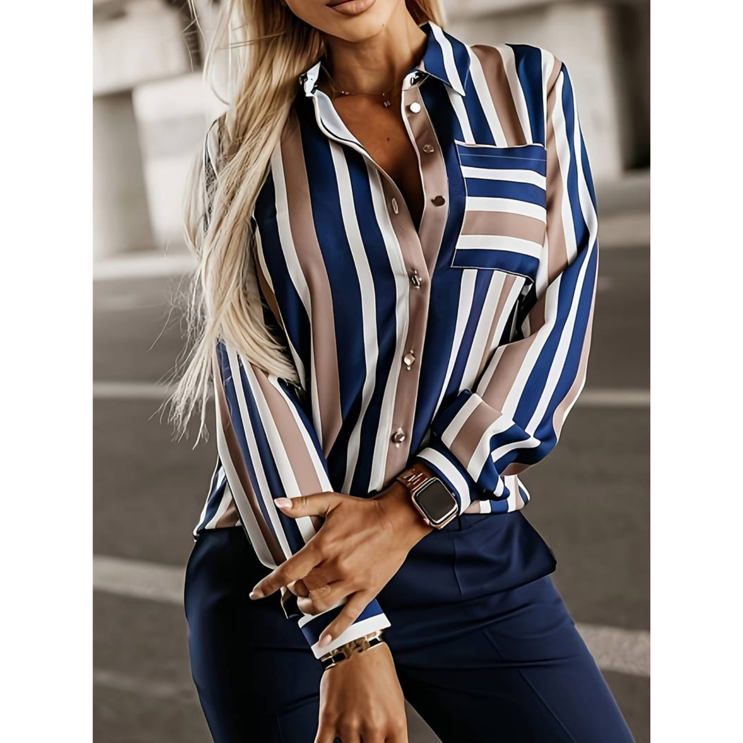 Deze stijlvolle en veelzijdige blouse is perfect voor zowel werk als vrije tijd, waardoor je er altijd op je best uitziet, ongeacht de gelegenheid.