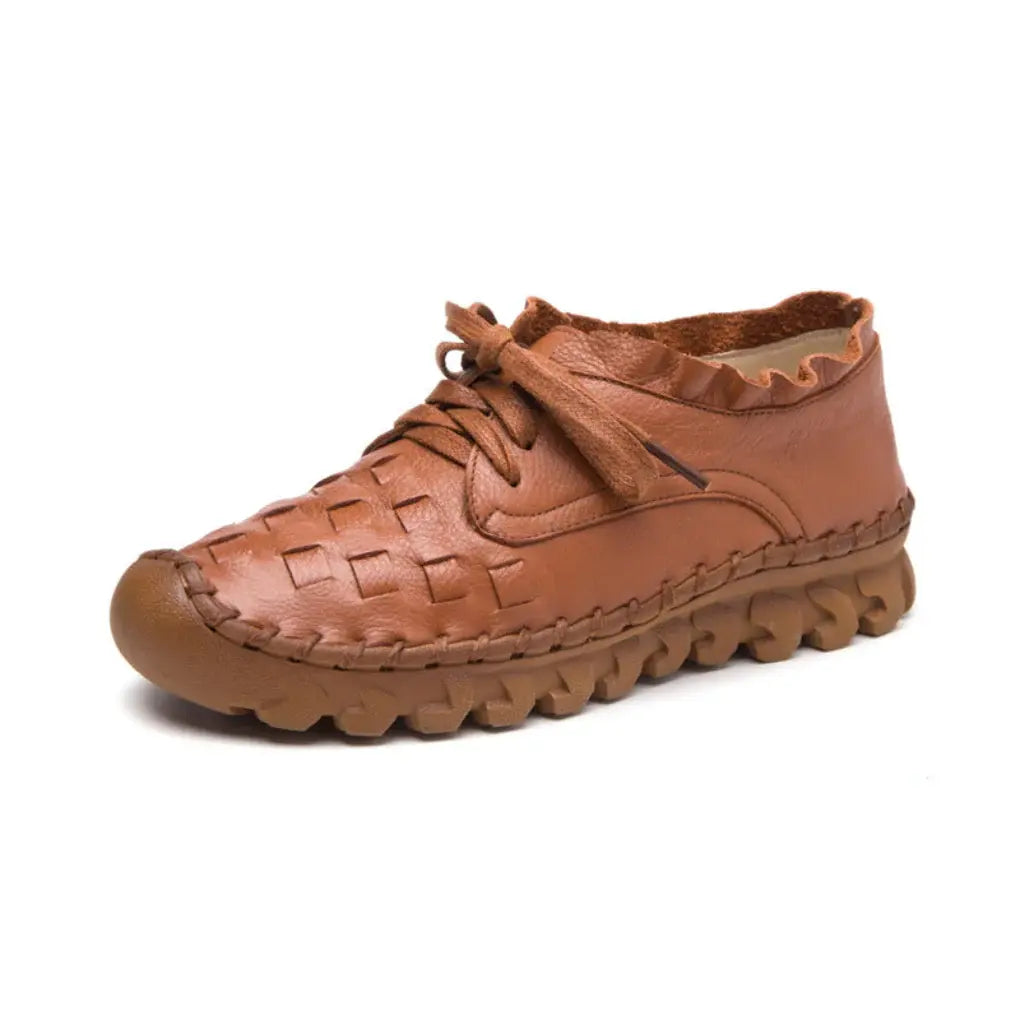 Retro Mori Girl-stijl met artistieke flair, handgemaakte platte schoenen van koeienhuid