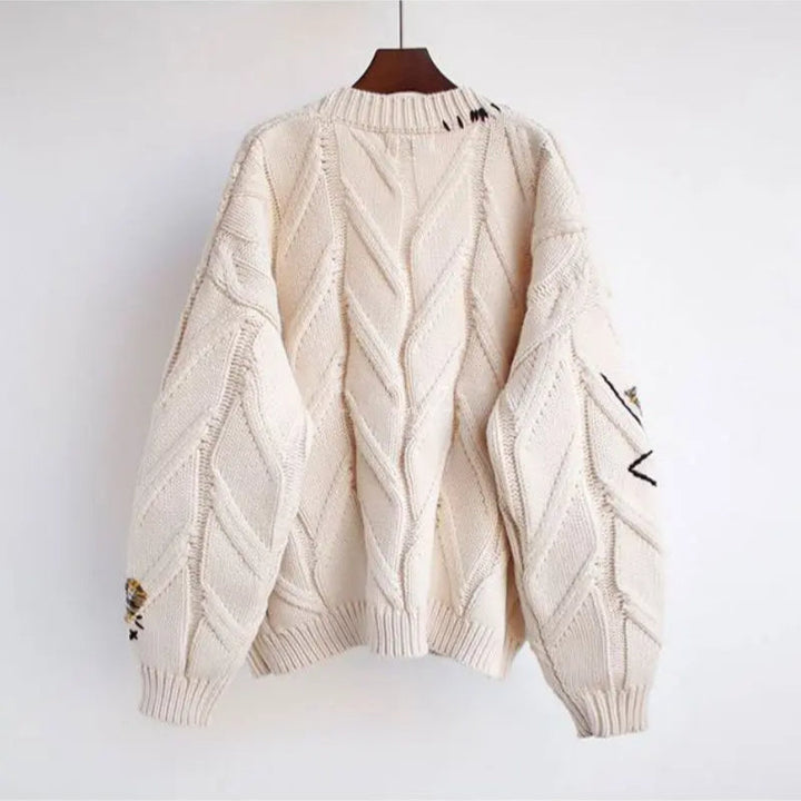 CozyKnit – Gebreide V-hals Damesvest met Borduursel