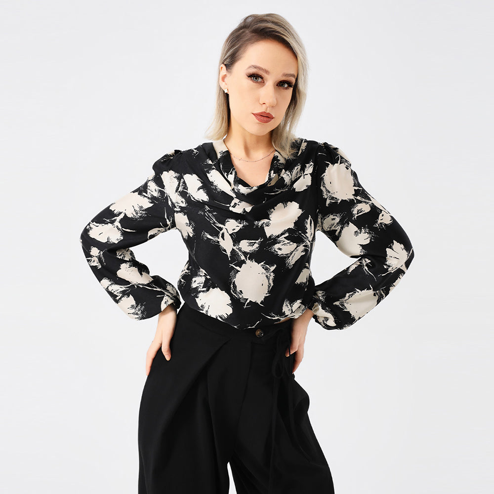  Ideaal voor warmere dagen, deze blouse tilt je stijl naar een hoger niveau terwijl je geniet van ongeëvenaard draagcomfort. 