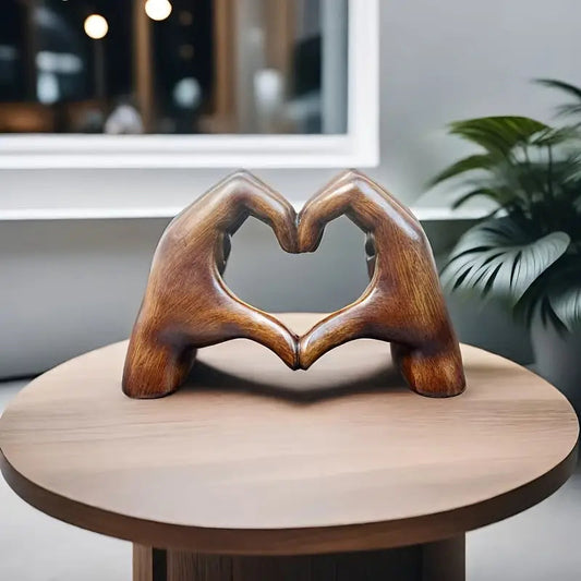 WoodLove - Hart Standbeeld - Liefde Hars Handen Hart Beeld