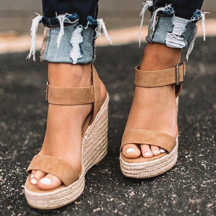 Casual sandalen met T-band en sleehak voor dames