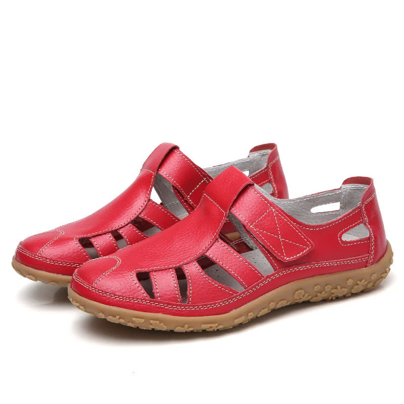 Deze sandalen combineren retro-charme met orthopedische ondersteuning, waardoor ze ideaal zijn voor vrouwen die op zoek zijn naar comfortabele schoenen met een vleugje vintage flair.