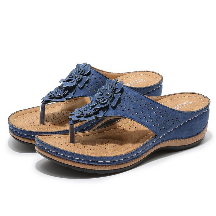 Deze sandalen bieden een ideale combinatie van luchtigheid en elegantie, ontworpen om je voeten koel en trendy te houden.