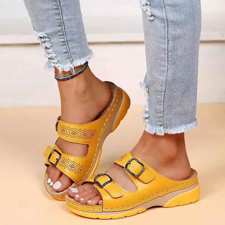 Selina – Wedge Sandalen met Dubbele Gesp