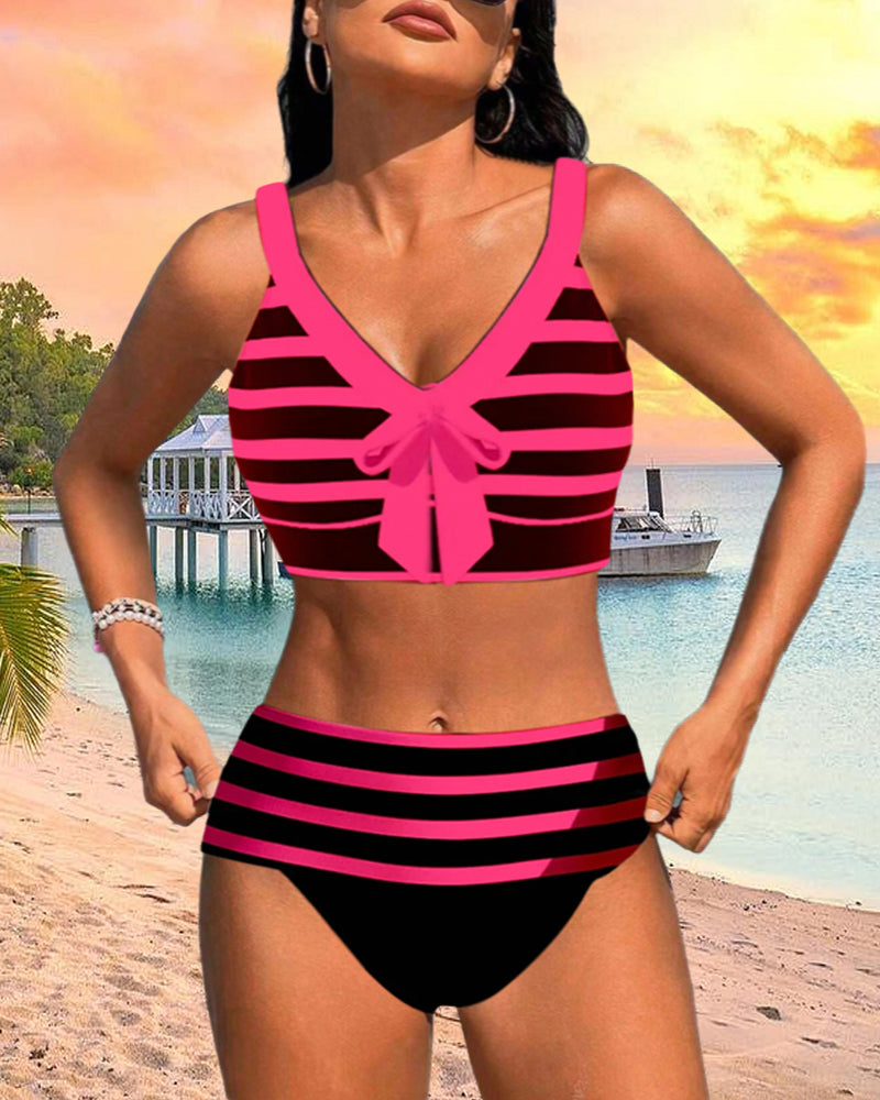 Deze trendy bikini is perfect voor een dagje strand of zwembad.