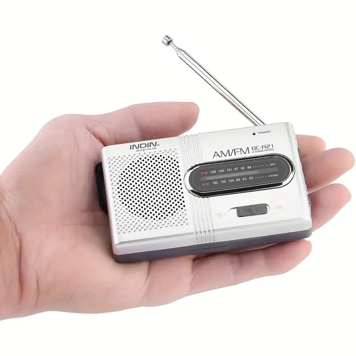Compacte AM/FM Radio - Draagbaar met Stereo Luidspreker en Koptelefoonaansluiting Met telescopische antenne, batterij-aangedreven