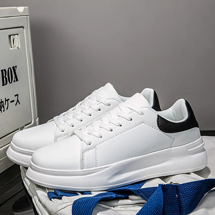Dames Sneakers van Wit Leer met Minimalistische Look