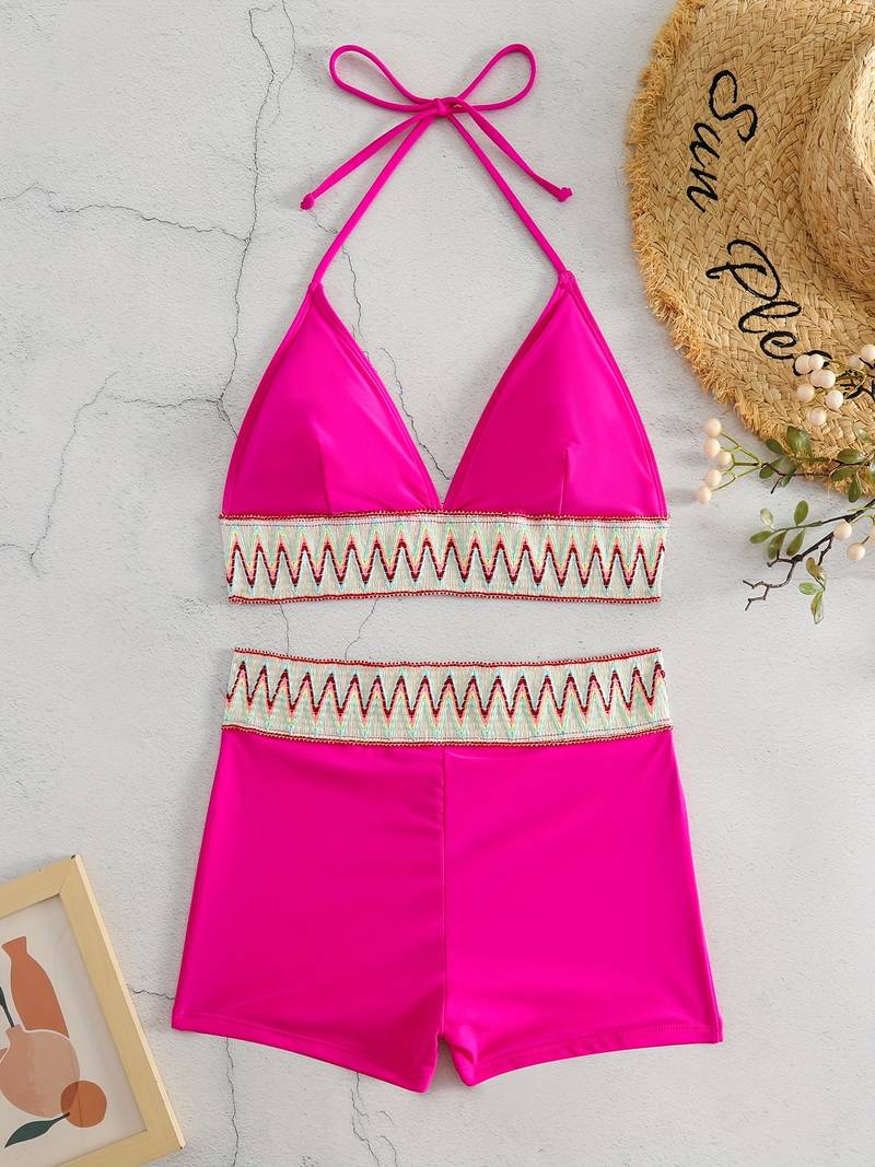 Deze bikini set is ontworpen om je een flatterende en trendy look te geven, ideaal voor ontspannen dagen aan het strand of bij het zwembad.