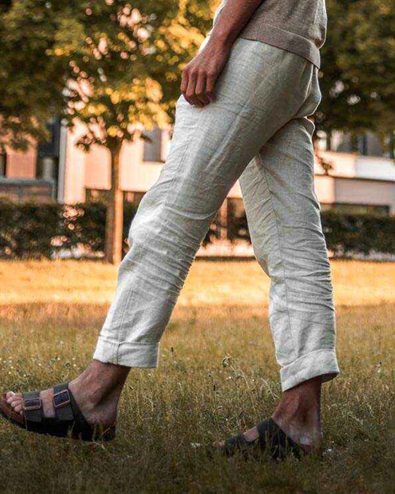 Deze broek is perfect voor warme dagen, met een ademende en lichtgewicht stof die je koel houdt