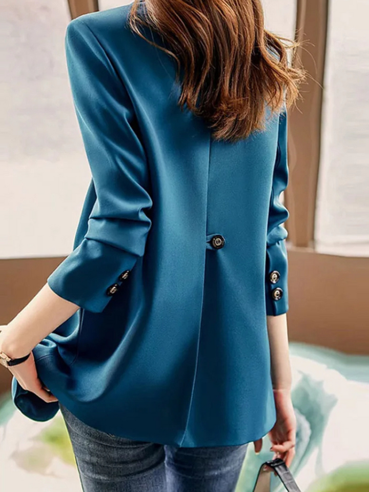 Getailleerde Lange Dames Blazer met Strakke Pasvorm & Zakdetails damespak elegant chique comfortabel vrouwenpak oversized