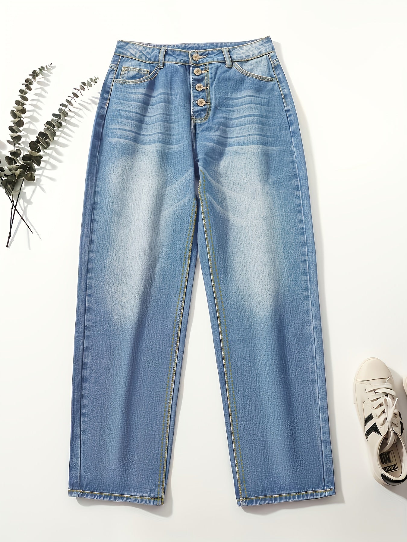 Deze jeans zijn ontworpen om je een moeiteloze en trendy look te geven, terwijl je geniet van het zomerse weer en alle activiteiten die het seizoen te bieden heeft.