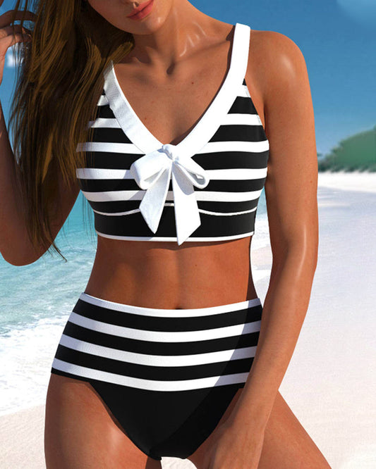 Deze trendy bikini is perfect voor een dagje strand of zwembad.