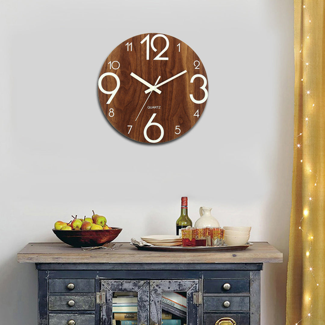 Luminous Wall Clock - Stille Quartz Wandklok van Hout met Verlichte Wijzers voor Donkere Kamers