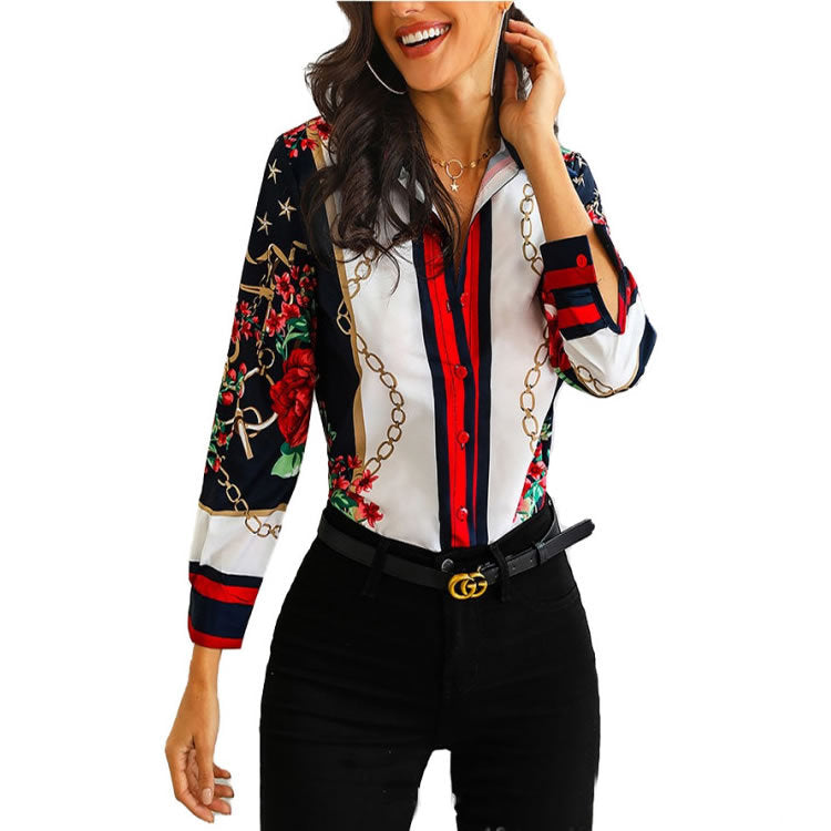 Deze blouse combineert moeiteloos stijl en comfort, perfect voor stijlvolle vrouwen die op zoek zijn naar een veelzijdige toevoeging aan hun kledingkast.