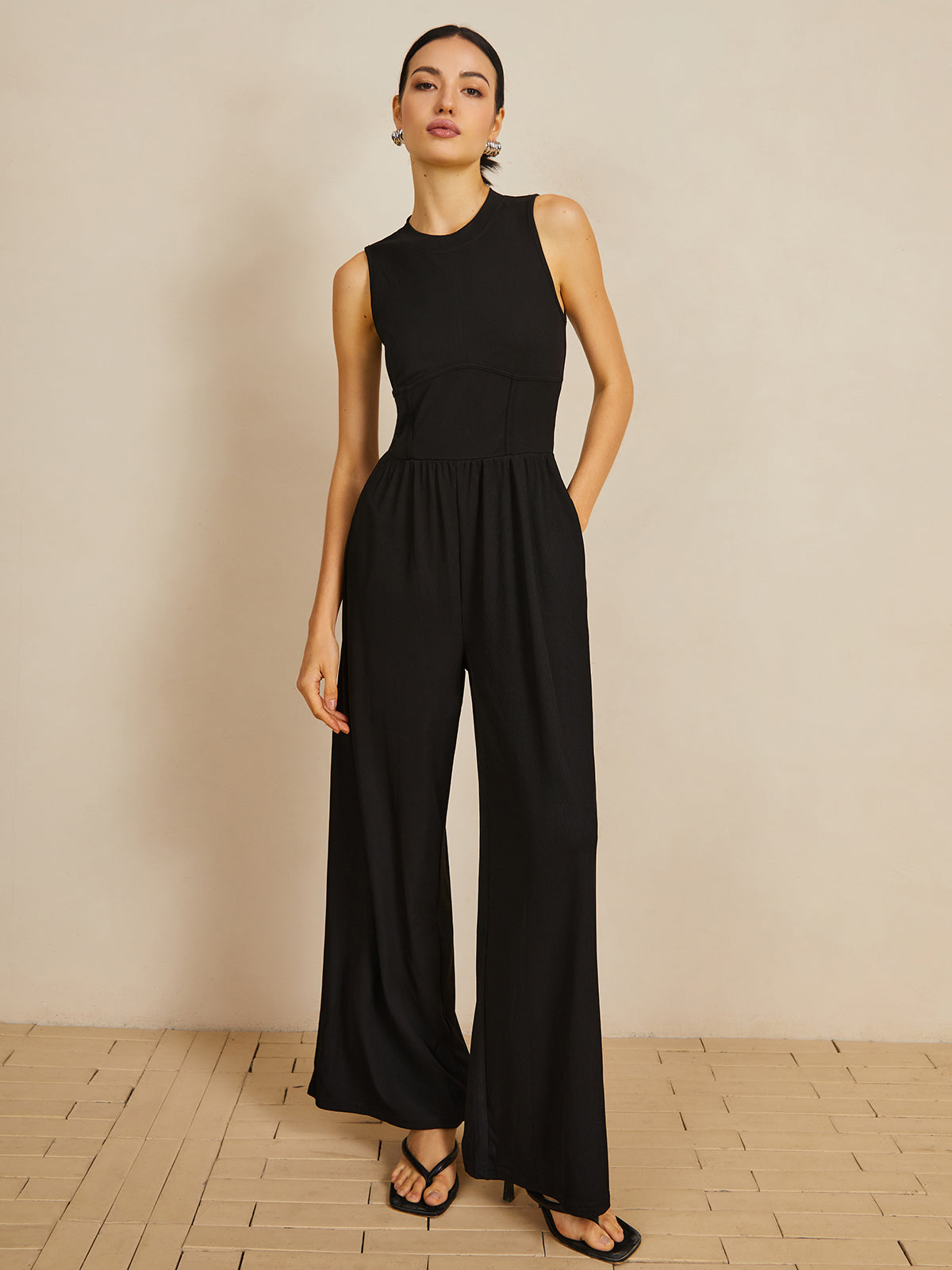 Deze trendy en comfortabele jumpsuit is perfect voor elke zomerse gelegenheid.