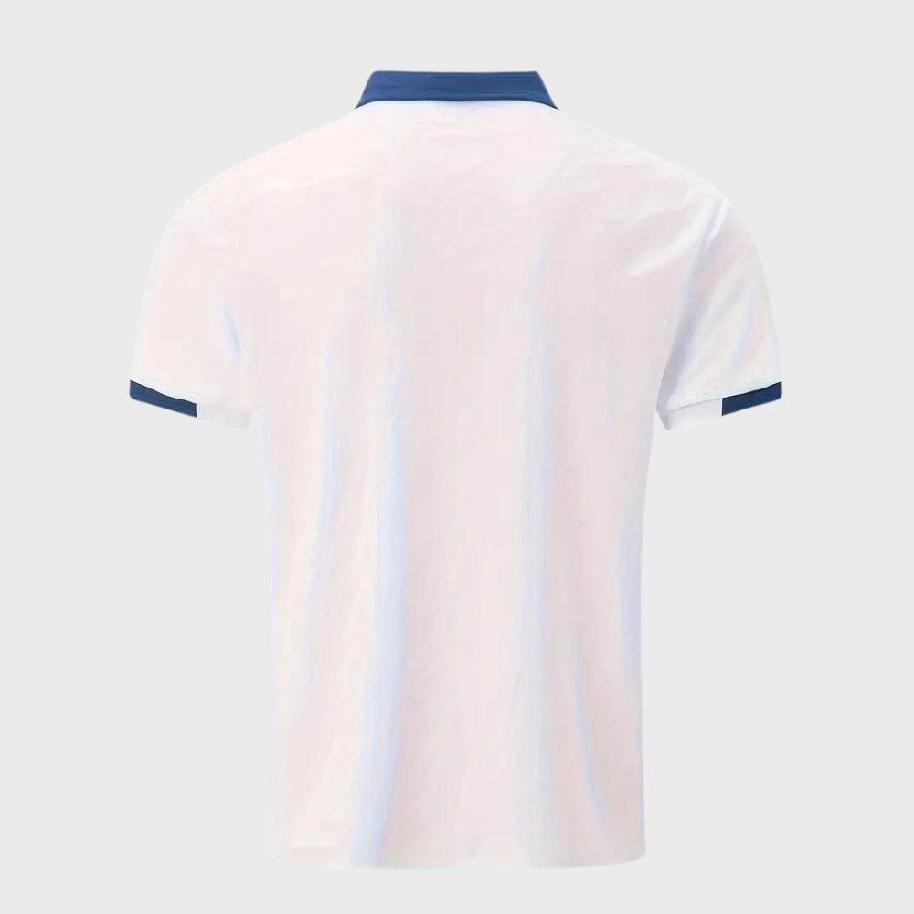 Dit trendy poloshirt is perfect voor warme zomerdagen en biedt een slanke, moderne pasvorm die zowel casual als elegant gedragen kan worden.