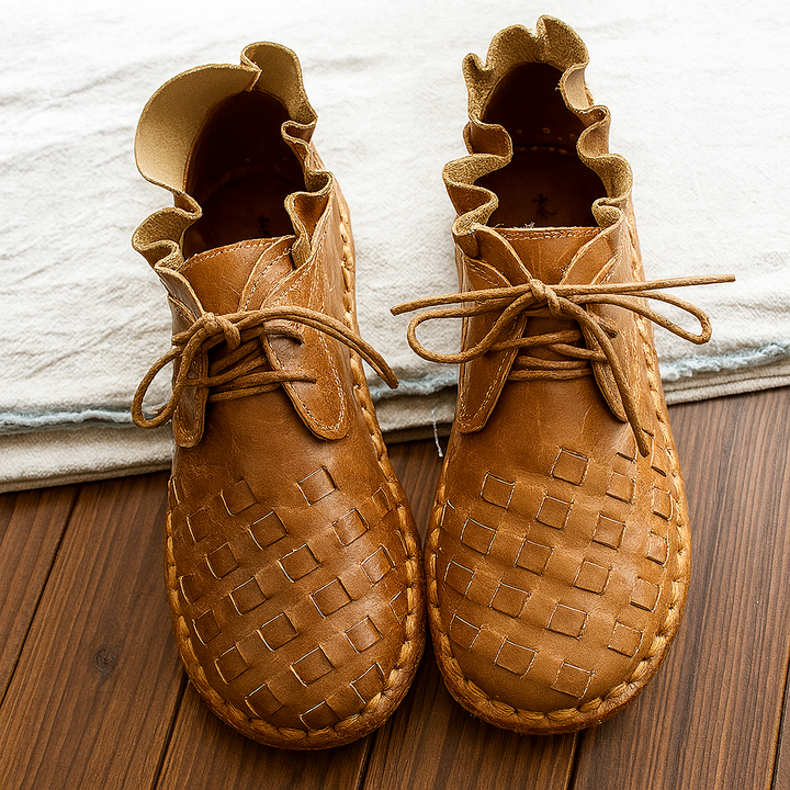Retro Mori Girl-stijl met artistieke flair, handgemaakte platte schoenen van koeienhuid