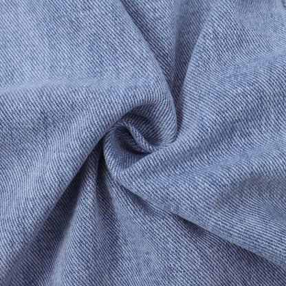  Deze trendy jeans combineert een flatterende hoge taille met een comfortabele wijde pijpen design, perfect voor een moeiteloze, stijlvolle look. 