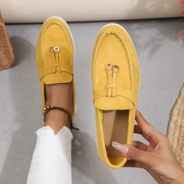  Deze loafers combineren een elegant design met het ultieme comfort, perfect voor dagelijks gebruik tijdens de warmere maanden. 