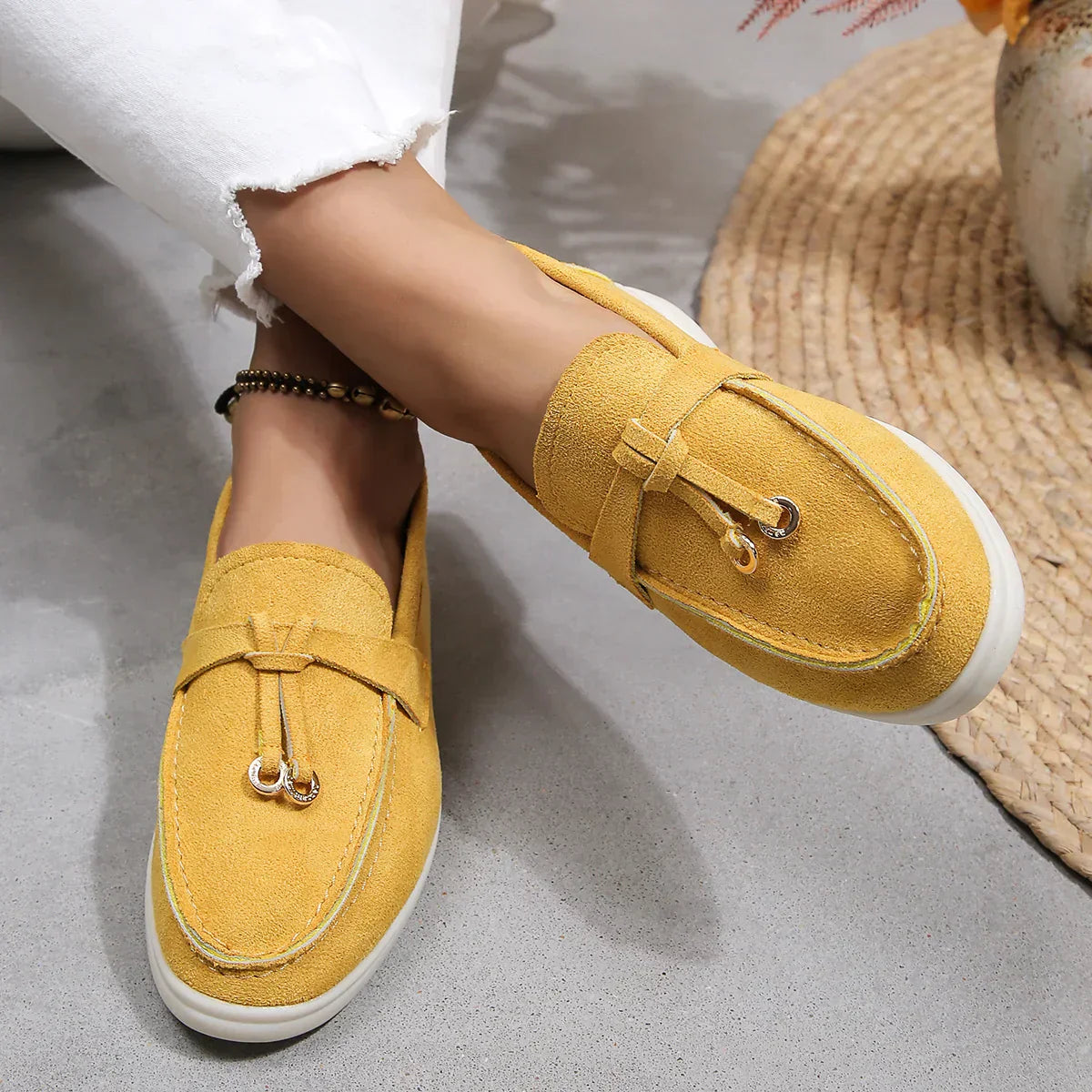  Deze loafers combineren een elegant design met het ultieme comfort, perfect voor dagelijks gebruik tijdens de warmere maanden. 