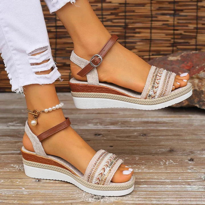 Dames sandalen in Boho-stijl met sleehak