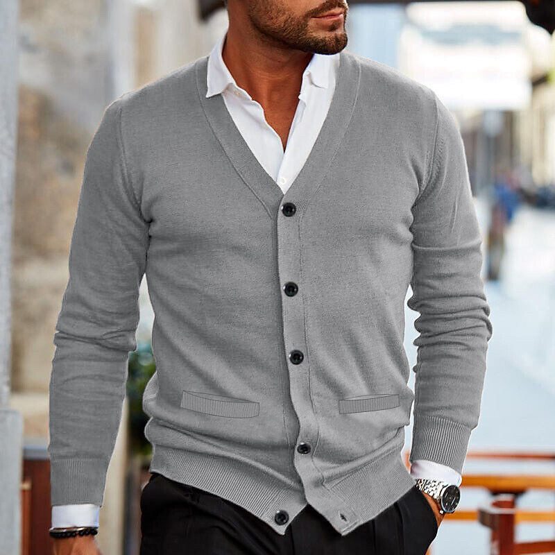 Dit stijlvolle vest is perfect voor zomerse avonden en biedt een ideale mix van comfort en elegantie.