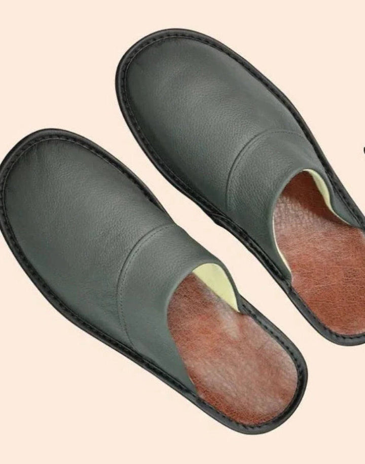 Antislip comfortabele binnenslippers van echt leer
