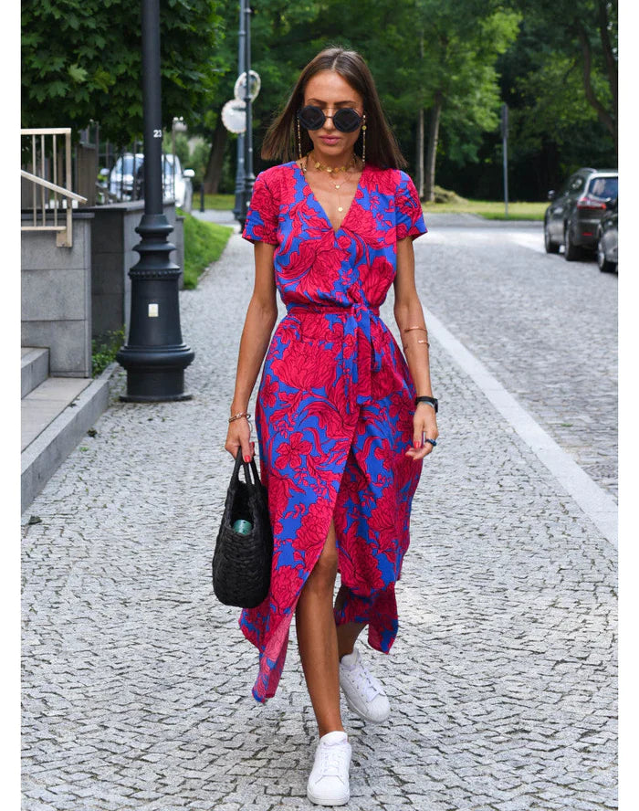 zomerse jurk met v-hals bloemenprint bijpassende riem zomerjurk lentejurk elegant chique dames