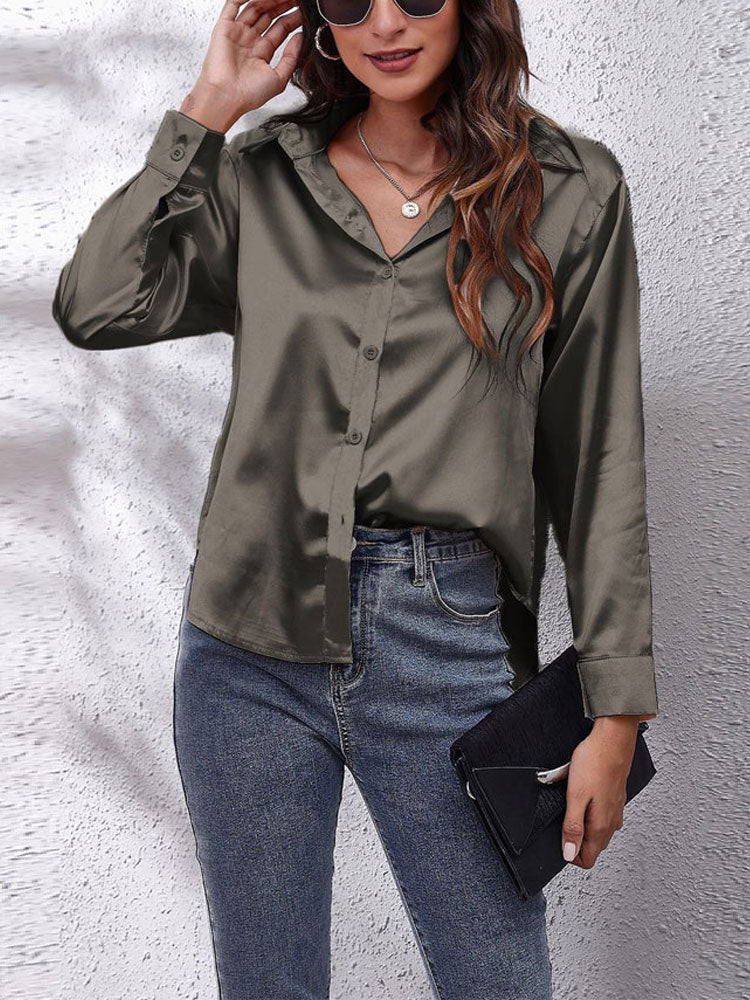 Geef toe aan tijdloze elegantie met onze Chic Comfortable Satin Blouse voor dames. Deze blouse van luxe satijnen stof combineert verfijning met comfort voor een moeiteloze zomerstijl. 