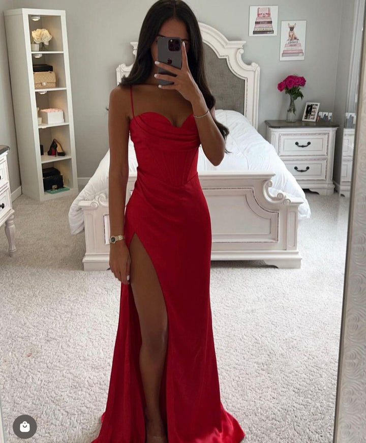 Navy Satijnen Bridesmaid Jurk met Spaghettibandjes