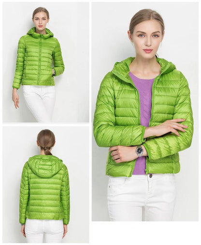 Verhoog je zomerstijl met onze lichtgewicht zomerjas voor dames. Deze jas is gemaakt voor comfort en stijl en is de perfecte outerwear voor warmere dagen.